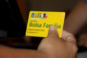Programa Bolsa Família para todas as famílias